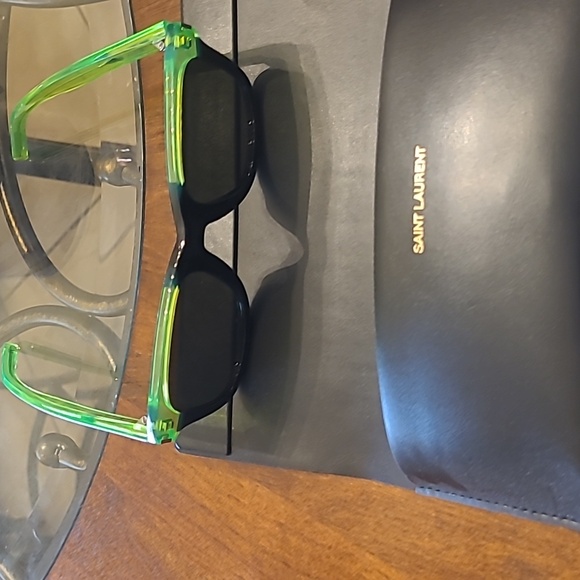 Saint Laurent lime green sunglasses Eyewear - Picture 5 of 5